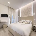 White Ottaviano