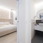 White Ottaviano Rzym