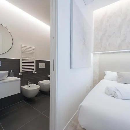 White Ottaviano Гостевой дом Рим